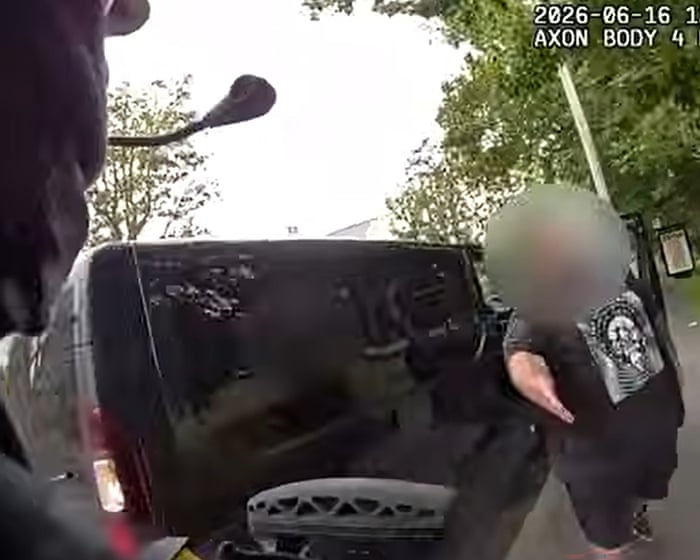 Kent van driver praised for giving lift to armed officer chasing suspect