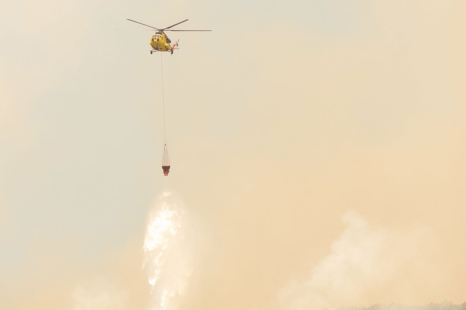 Bosbrand Duitsland: dorp Gey ontruimd, 300 hectare in brand