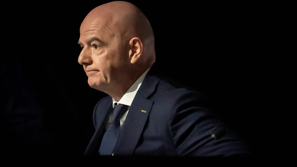 Infantino stelt zich herkiesbaar als FIFA-baas, lijkt nu al genoeg stemmen te hebben