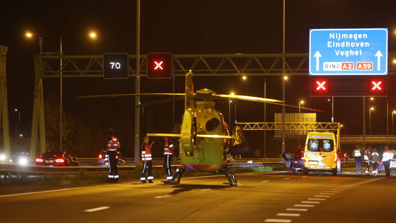 Motorrijder (30) omgekomen bij ongeval op A2, bestuurder auto vlucht