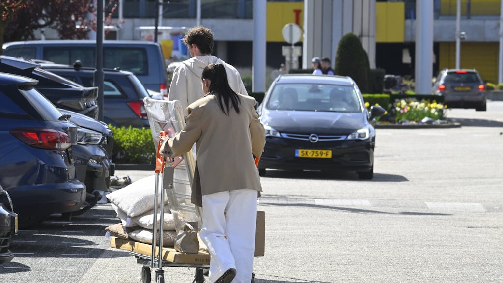 Consumenten geven toch weer meer uit, vooral aan duurzame spullen