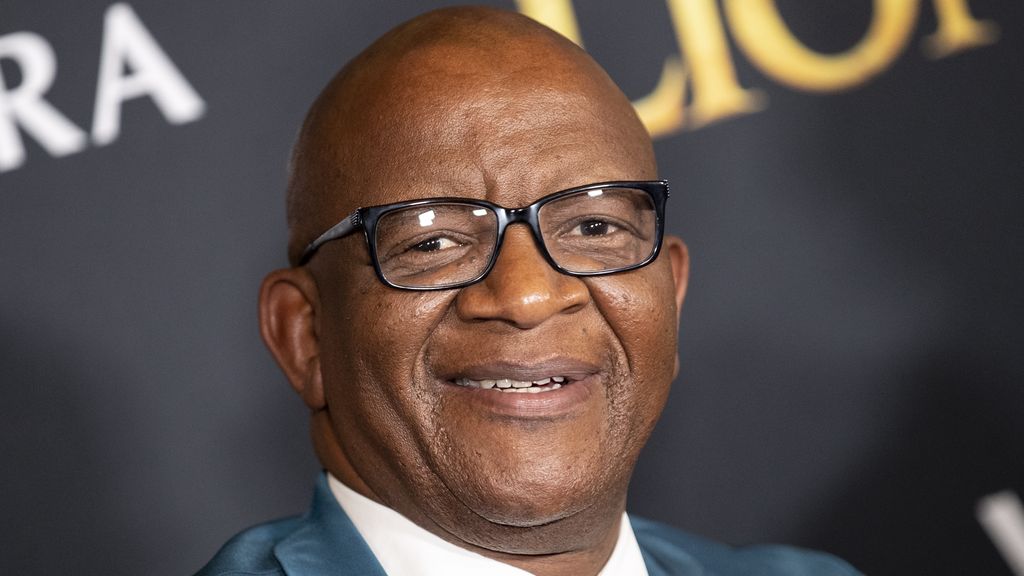 Miljoenenclaim tegen komiek vanwege 'foute' vertaling van openingszin The Lion King