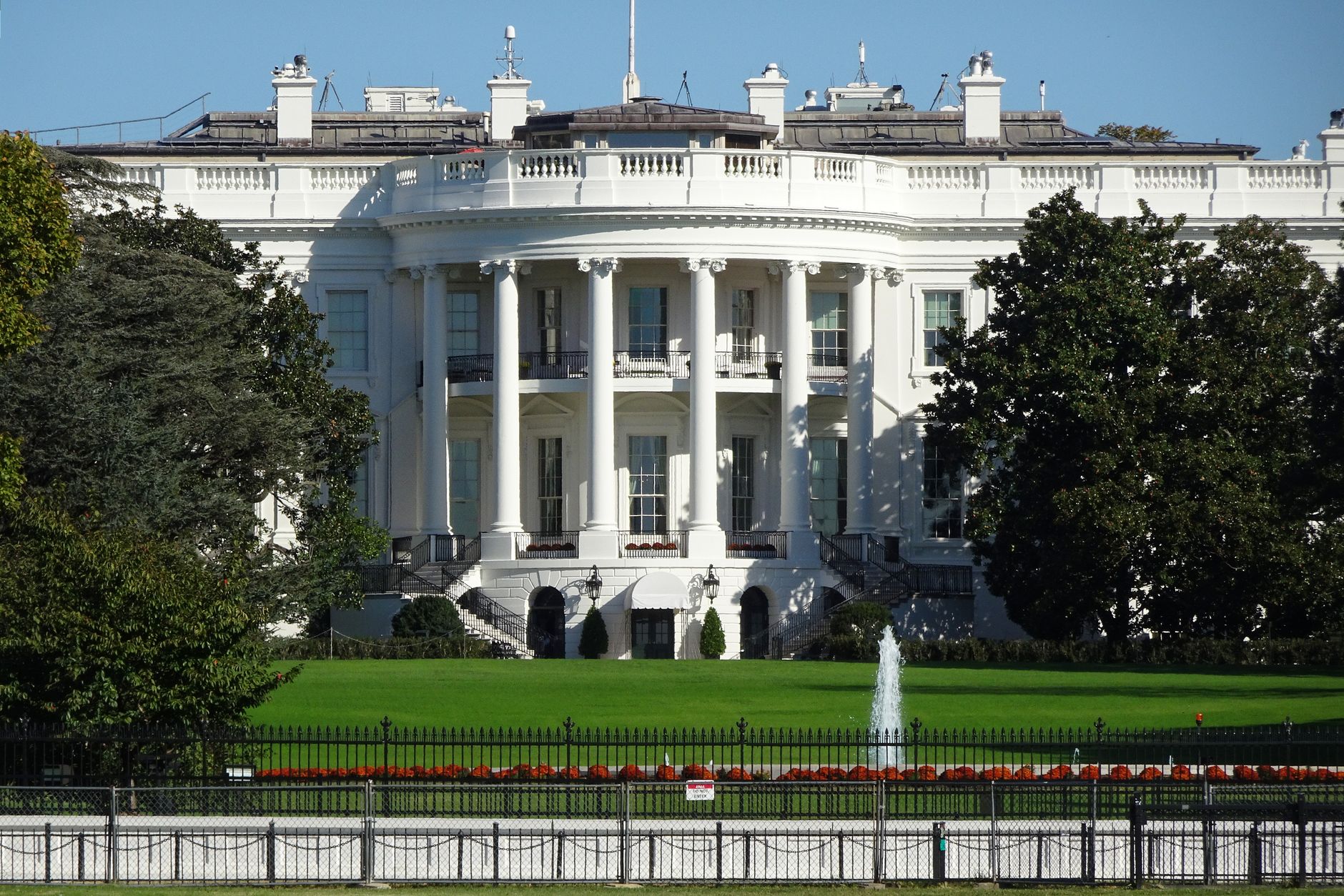 Rechter: Witte Huis moet CNN, MS NOW en Politico toelaten