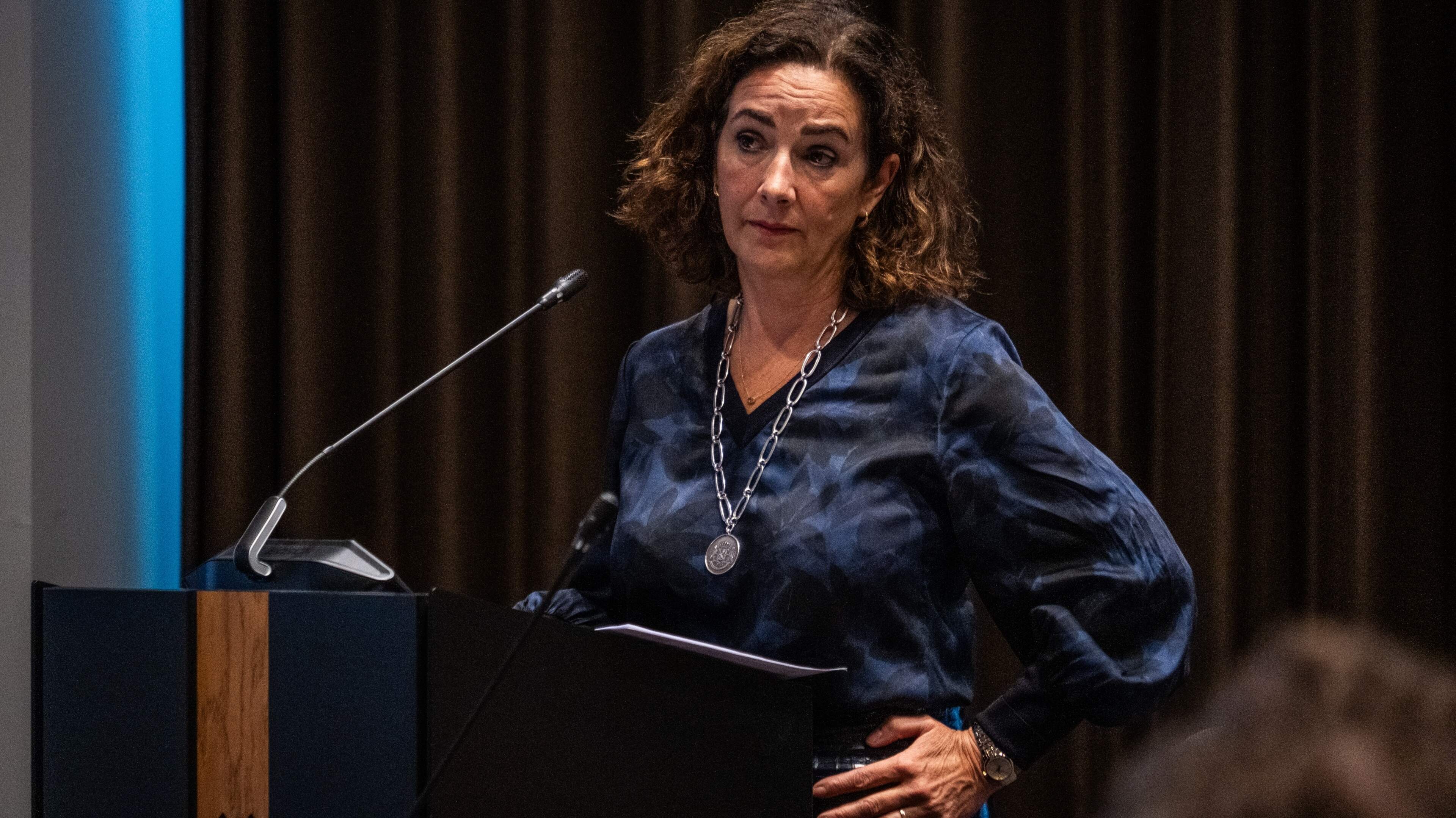 Burgemeester Halsema ondervraagd door corona-commissie