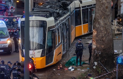 Trambestuurder (61) ‘voelde zich onwel’ voor ongeval in Milaan: twee doden en meer dan 50 gewonden