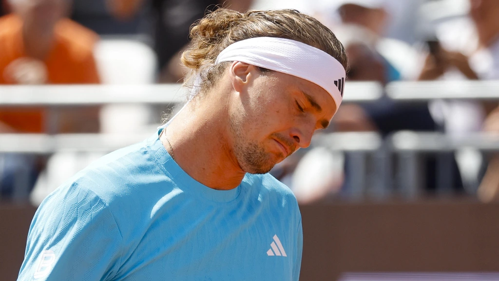 Zverev stort in tegen Darderi in Rome, Sinner evenaart Djokovic