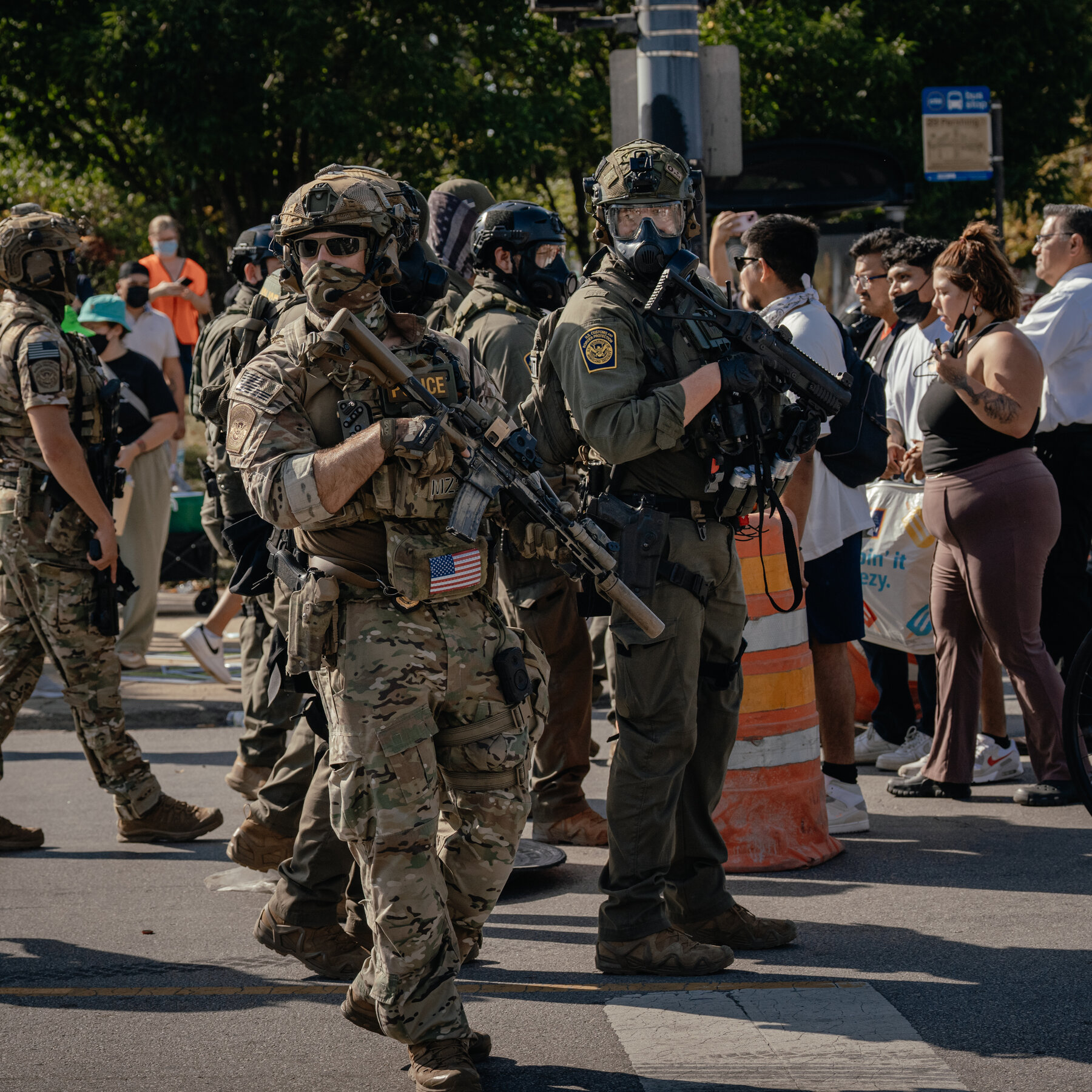 Federal Agent in Chicago Shot Motorist in Confrontation, Officials Say