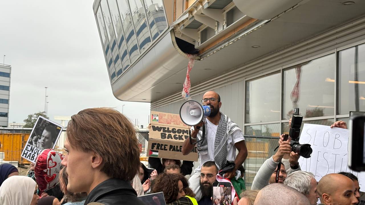 Activist Ammar terug in Nederland na onderschepping door Israël