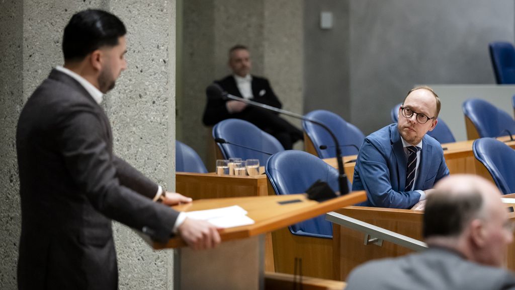 Kabinet bereidt maatregelen voor tegen hoge brandstofprijs, 'maar nu nog te vroeg'