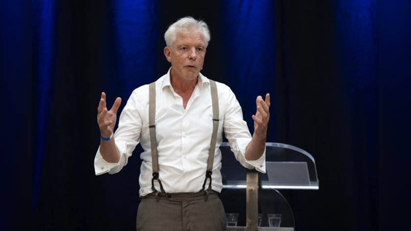 CU-bestuur zoekt middenweg in asieldebat, schaart zich achter afgezwakte motie van Leen van Dijke