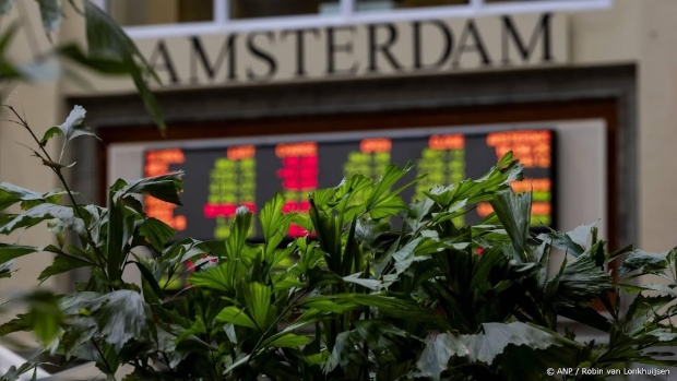 Recordstand op beurs raakt uit beeld door klein verlies AEX