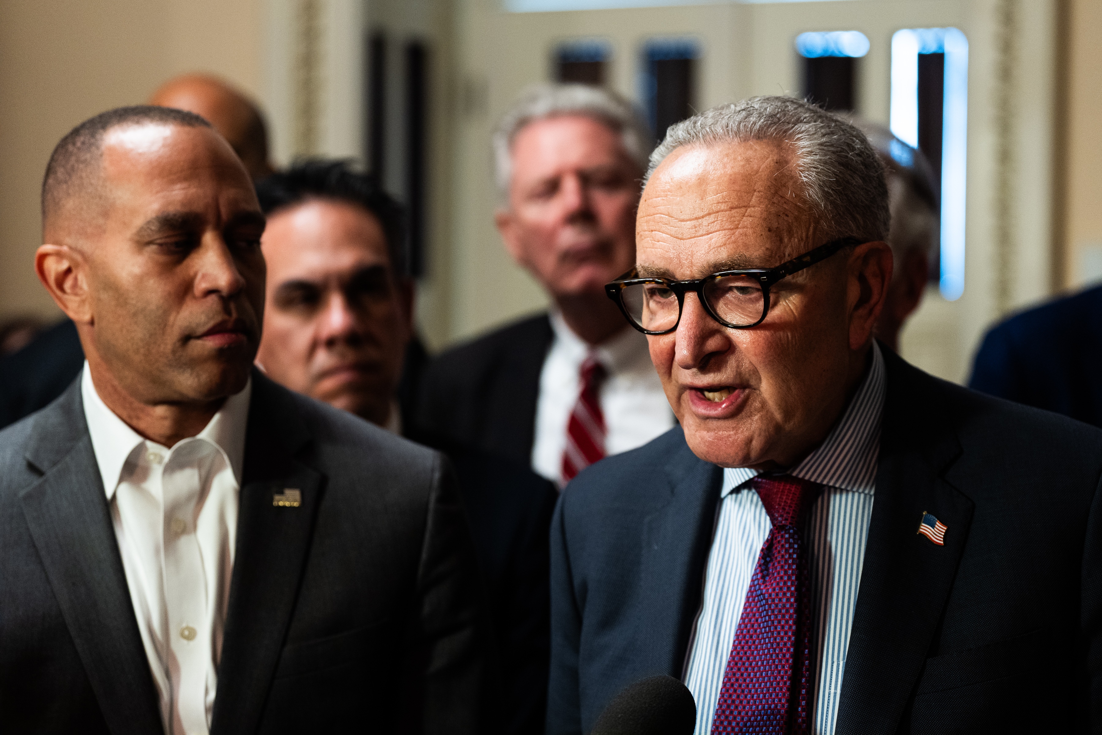 Top Democrats ask for a meeting with Trump ahead of government shutdown
