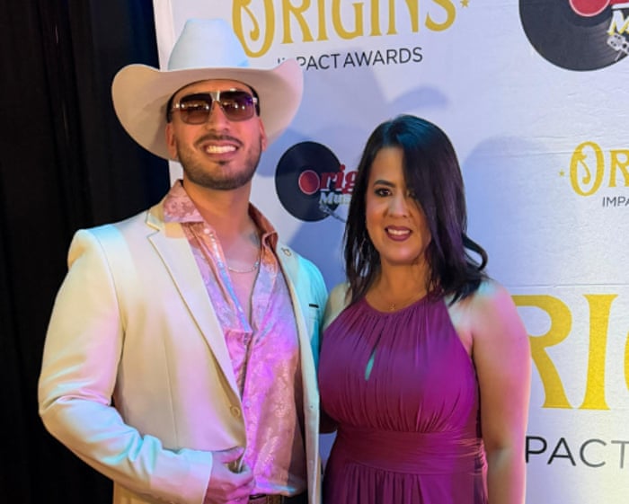 ICE arrests US Spanish-language news outlet reporter without warrant