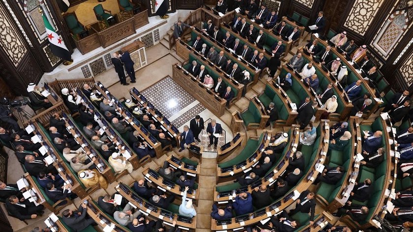 Nieuw Syrisch parlement voor het eerst bijeen in Damascus