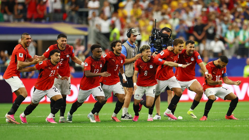 Egypte naar achtste finales WK door Australië na strafschoppen te verslaan