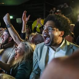 Alle stemmen geteld: kiezer gaat voor lokale partijen, opkomst tóch hoger