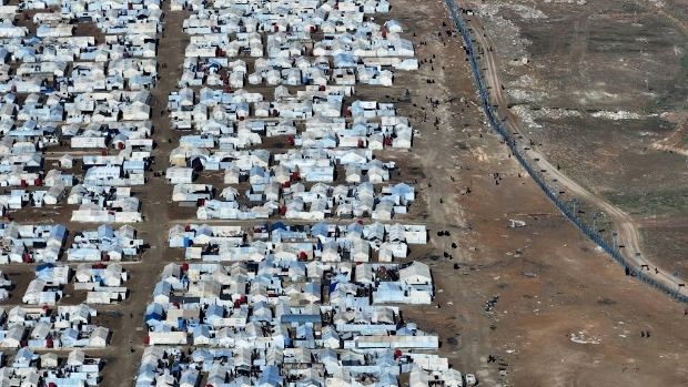 Syrië haalt laatste IS-gevangenen uit groot kamp Al-Hol