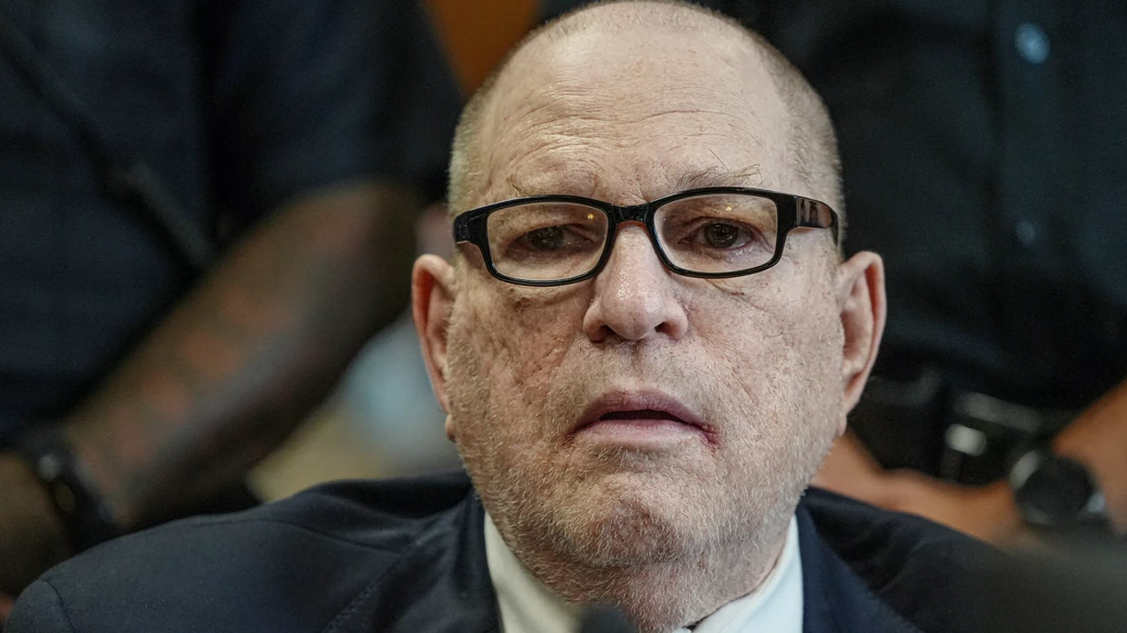 Gevallen Hollywood-tycoon Harvey Weinstein opnieuw veroordeeld in zedenzaak