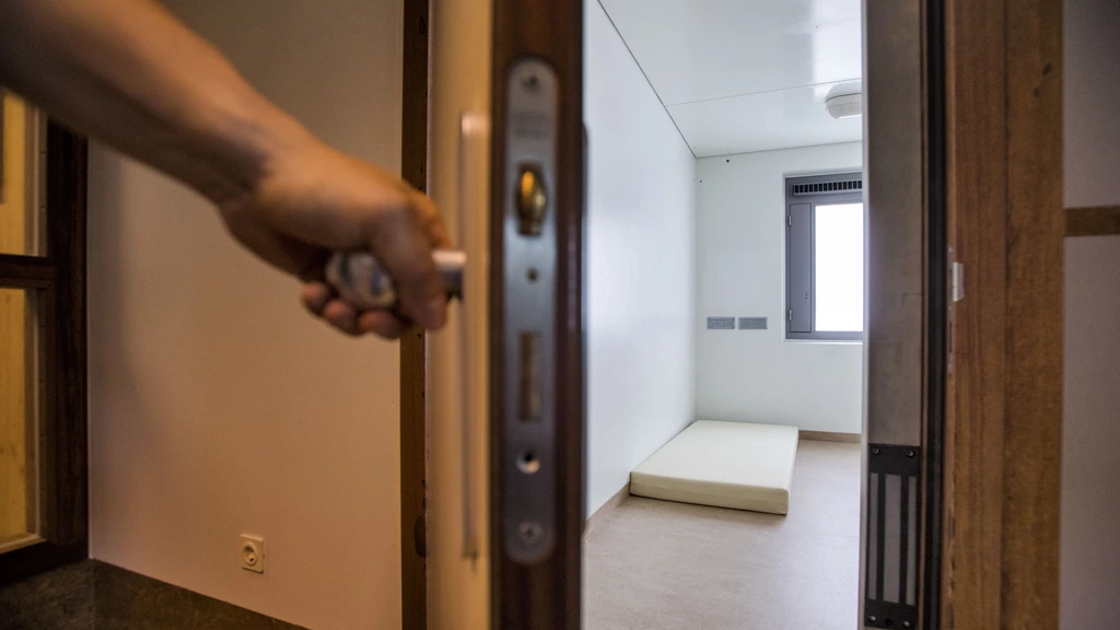 Excuses van kabinet aan ruim 20.000 jongeren die in gesloten jeugdzorg zaten