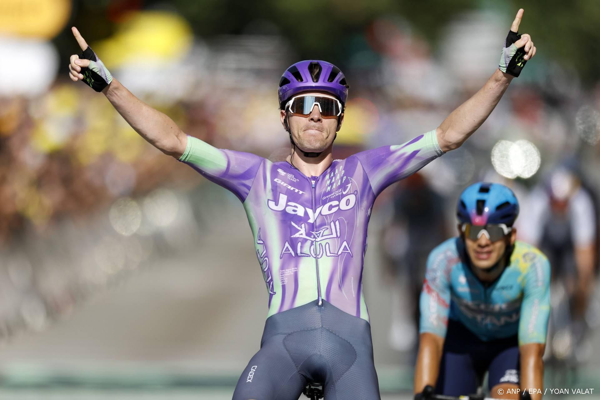 Zwitser Schmid wint in Tour de France vanuit grote kopgroep