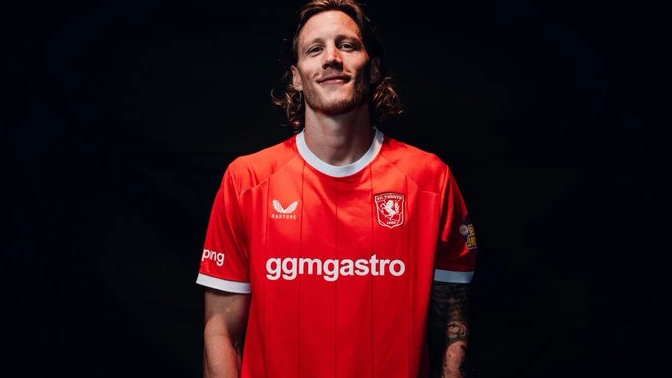 FC Twente bevestigt komst Weghorst naar Enschede: 'De cirkel is rond'