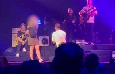 Man vraagt vriendin op podium bij Miss Montreal ten huwelijk, maar zij zegt ‘nee’ voor groot publiek