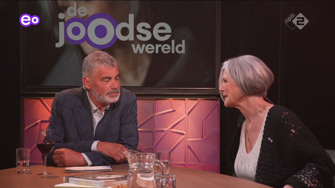 Er is een nieuwe Kulturkammer, klonk het in ‘De Joodse wereld’ waar Lenny Kuhr werd uitgezwaaid