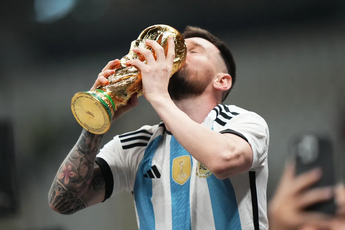 VI Catwalk WK 2026: Amerika presenteert nieuw thuisshirt