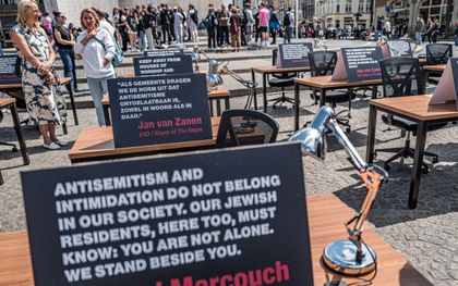 Protest op Dam in Amsterdam tegen concerten Ye