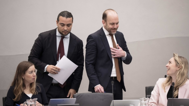 Strafbaarheid illegaliteit is dichtbij nu het CDA tóch voor gaat stemmen na reparatie asielwet