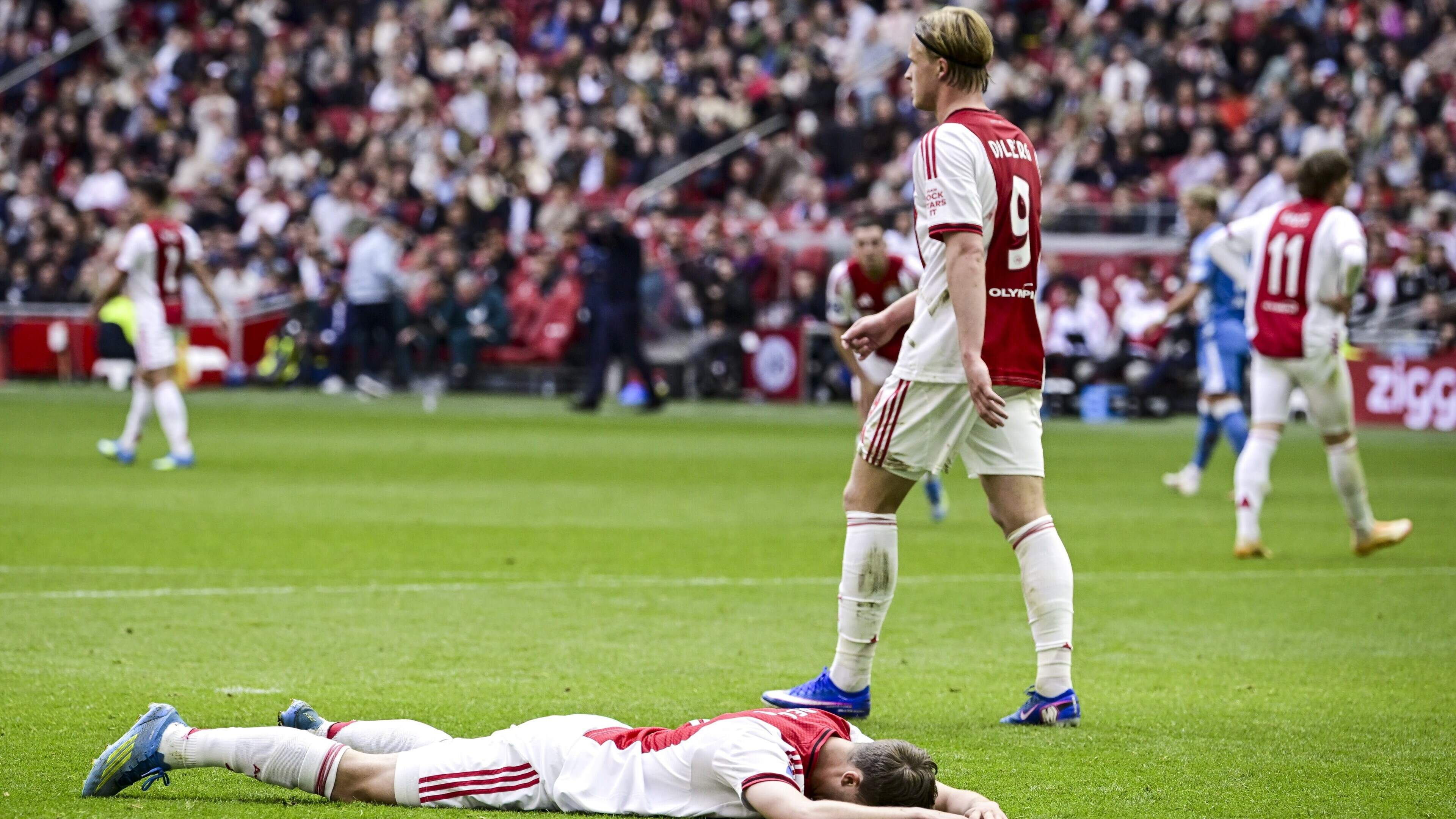 Drama voor Ajax in Johan Cruijff ArenA: play-offs dreigen na nederlaag in blessuretijd tegen FC Utrecht