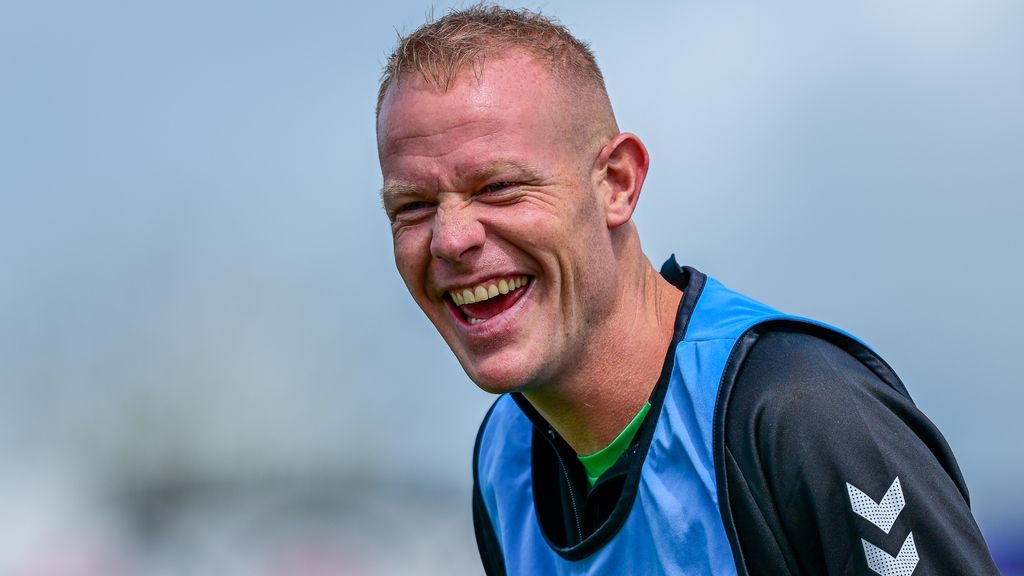 Cultheld Beugelsdijk mist politiek debuut in Den Haag: 'Ben er lekker mee bezig hè?'