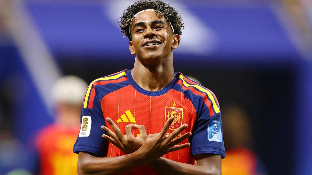 Lamine Yamal blij met eerste WK-goal: 'Vorige toernooi keek ik in de klas'