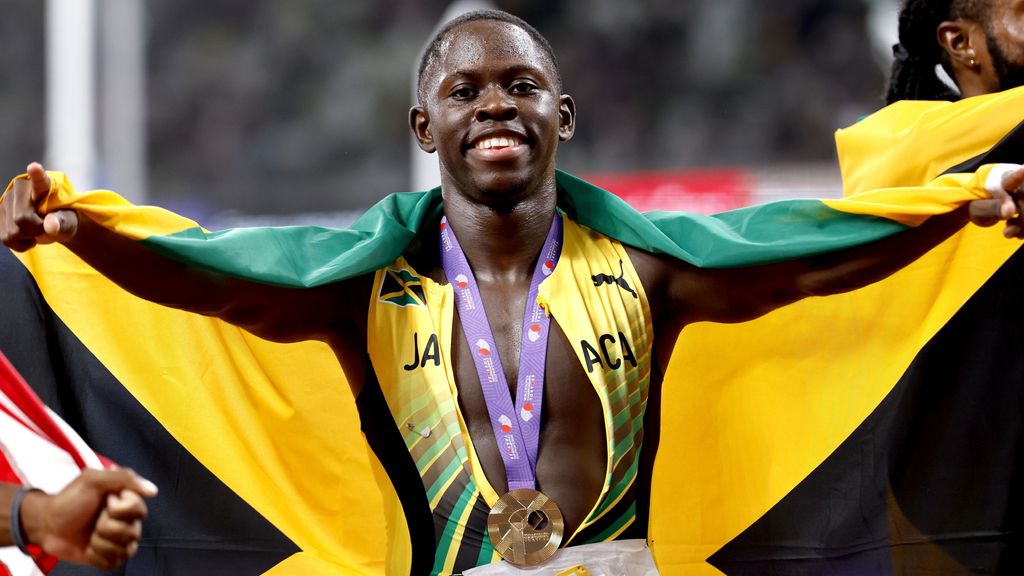 Sprinter Seville bezorgt Jamaica tien jaar na Bolt weer WK-goud op koningsnummer
