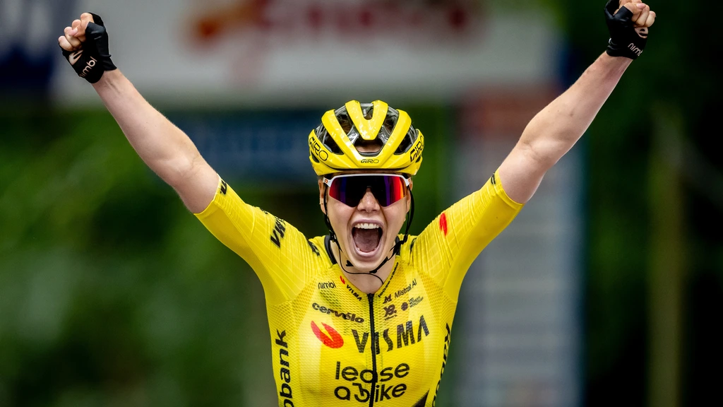 Nooijen verrassend Nederlands kampioene na lange sprint tegen Femke Markus