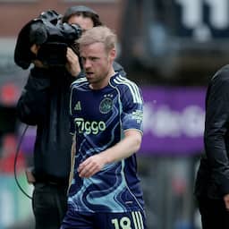 Klaassen beschermt Ajax-trainer Heitinga: 'Maar er is weinig vooruitgang'