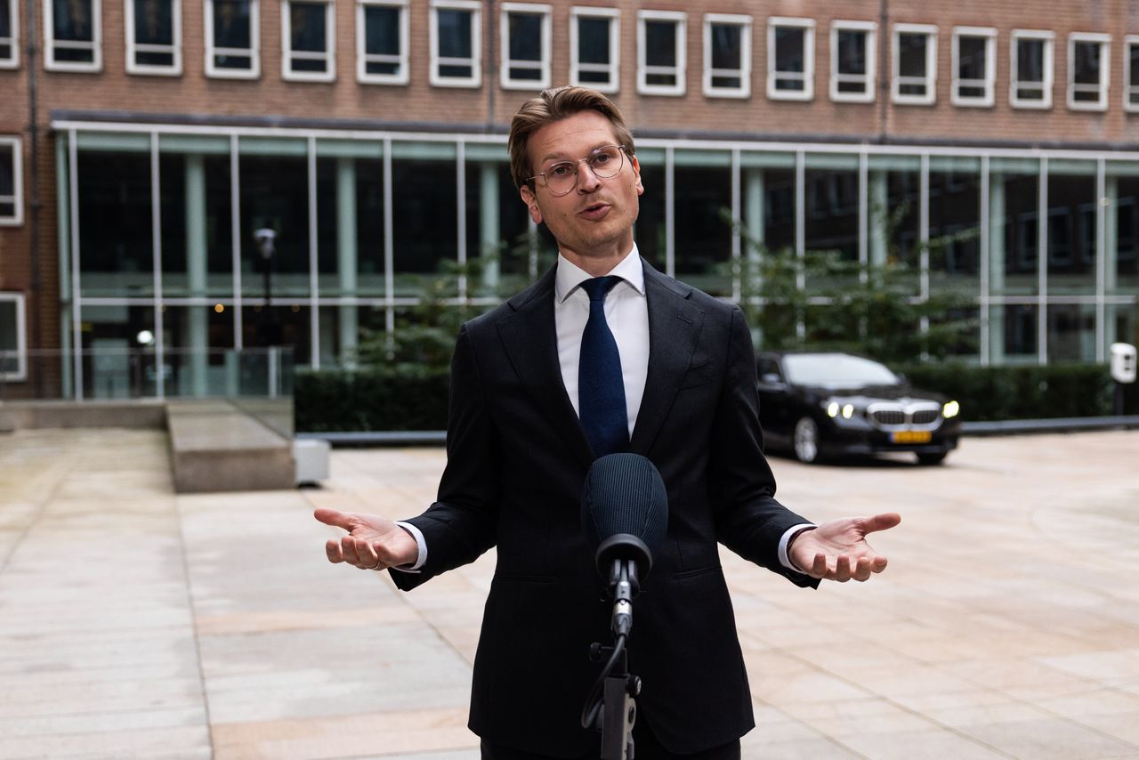 Toch nog géén duidelijkheid over het stikstofplan: na nachtelijk gesprek met boeren kiest de minister voor uitstel