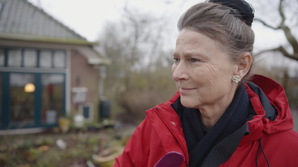 23/5 in Nieuwsuur: Marjan Minnesma overleden • In de rij voor Ter Apel