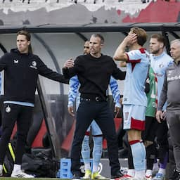 Van Persie woest op arbiter Gözübüyük na uitblijven rood bij NEC: 'Ongelooflijk'