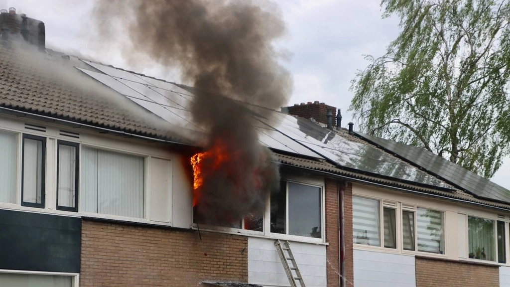 Dode bij brand in Oldenzaal, tussenwoning uitgebrand