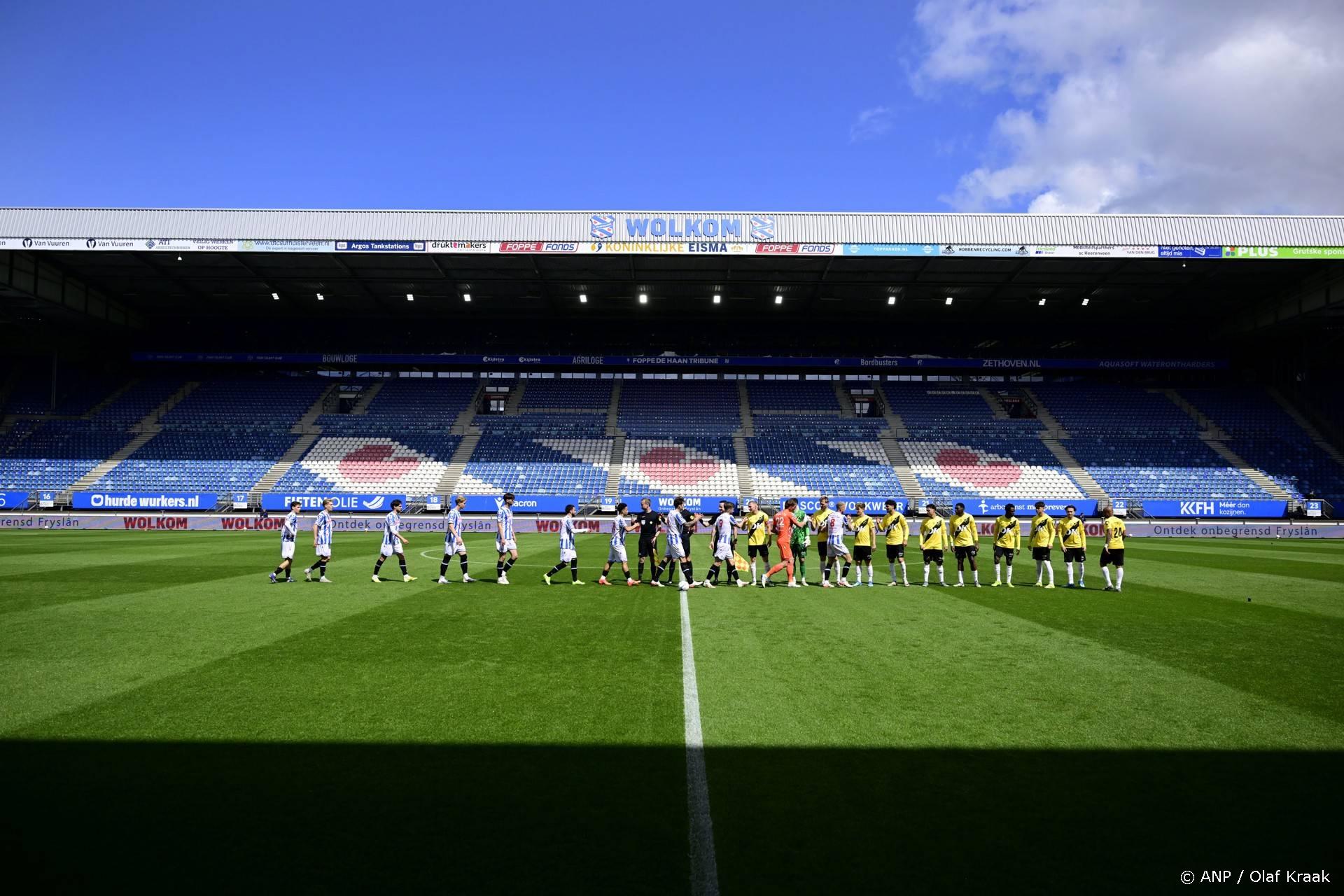 NAC wint gestaakt duel met Heerenveen in leeg Abe Lenstra Stadion