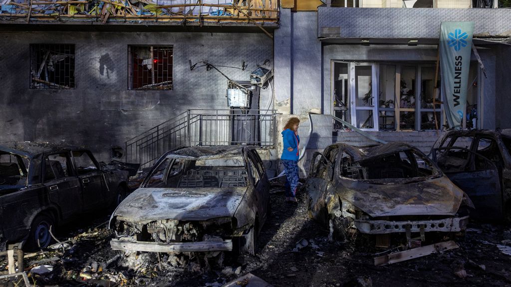 Rusland voert enorme raketaanval uit op Kyiv, dode en gewonden