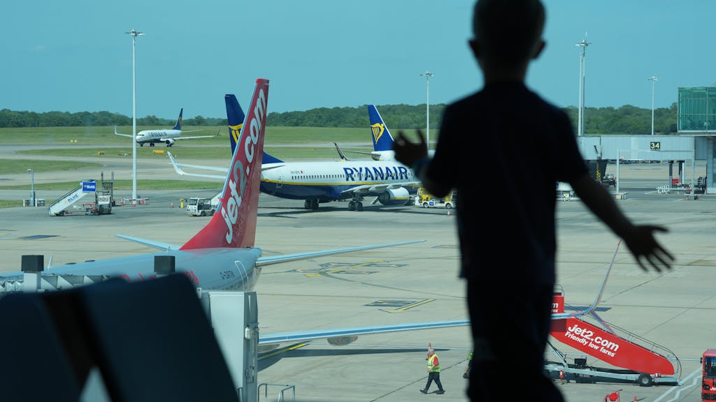 Ryanair past stoelbeleid gezinnen aan onder druk Britse toezichthouder