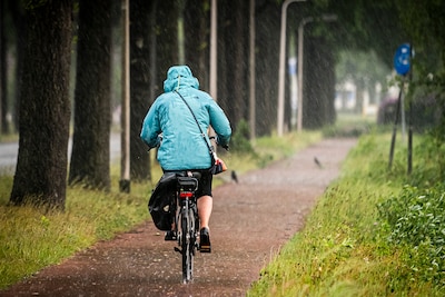 Weersomslag op komst: code geel voor bijna heel Nederland om onweer met windstoten en hagel