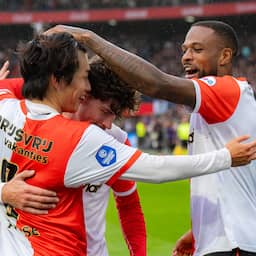Koploper Feyenoord klopt FC Utrecht dankzij late goal topscorer Ueda