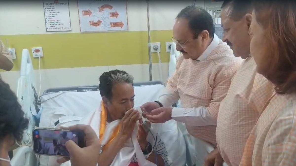 PM reaches out to students; Sonam Wangchuk ends fast