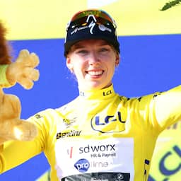 Lorena Wiebes vol ongeloof na zege in openingsrit Tour: 'Had zelf wat twijfels'
