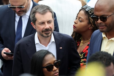 Tweeling (4) oud-minister Pete Buttigieg weggehaald na valse melding van kindermishandeling
