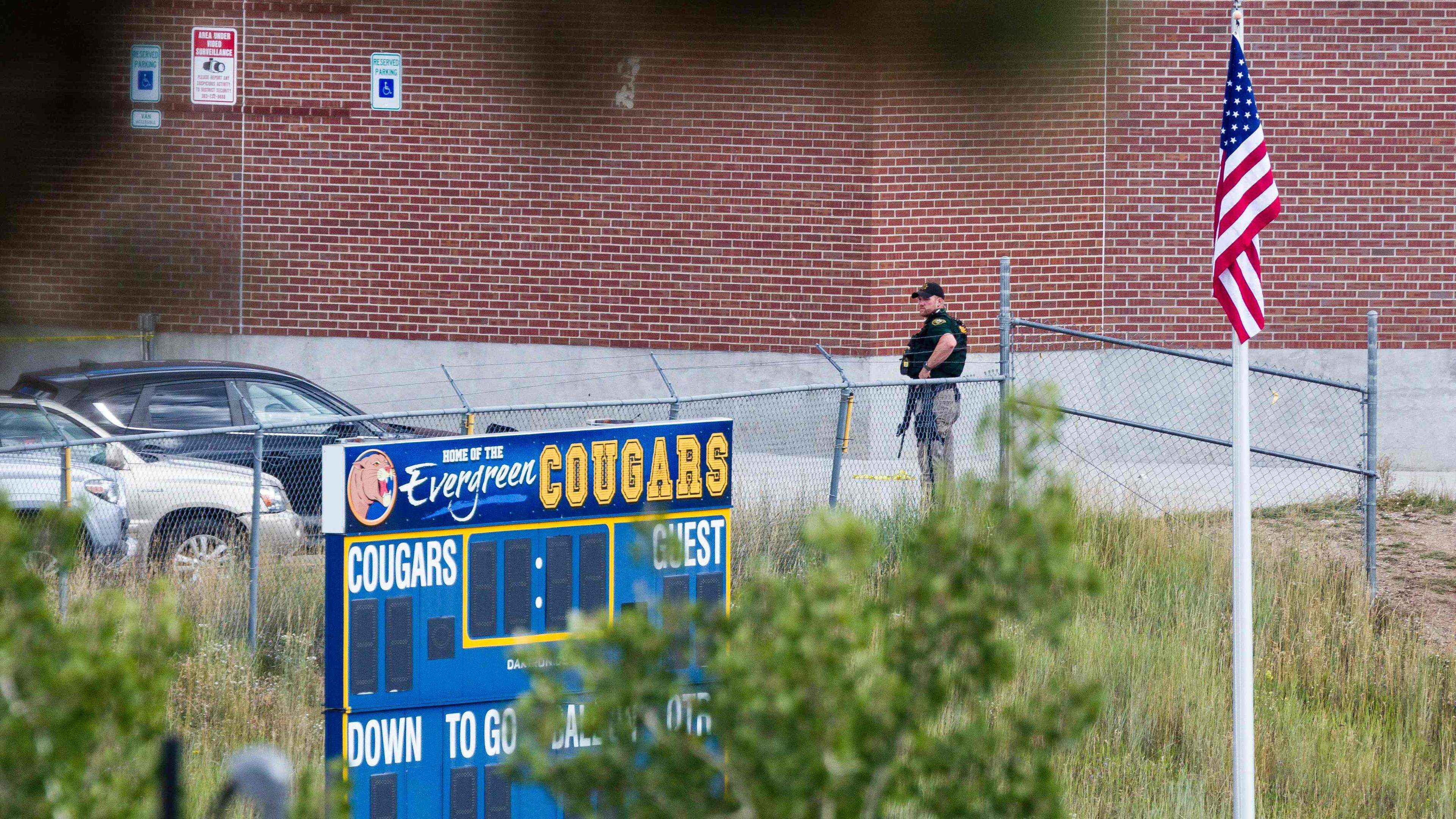 Dode en gewonden bij schietpartij op middelbare school in Colorado
