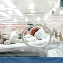 DNA-test tegen doofheid door antibiotica bij te vroeg geboren baby's Erasmus MC